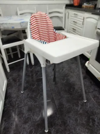 Trona infantil para comer, completa