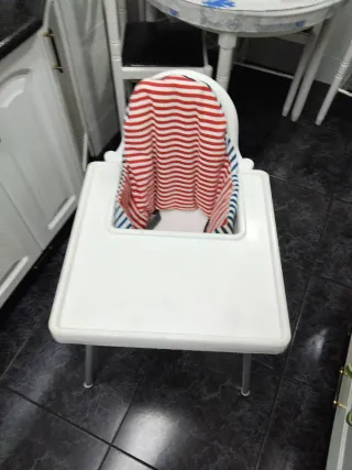 Trona infantil para comer, completa