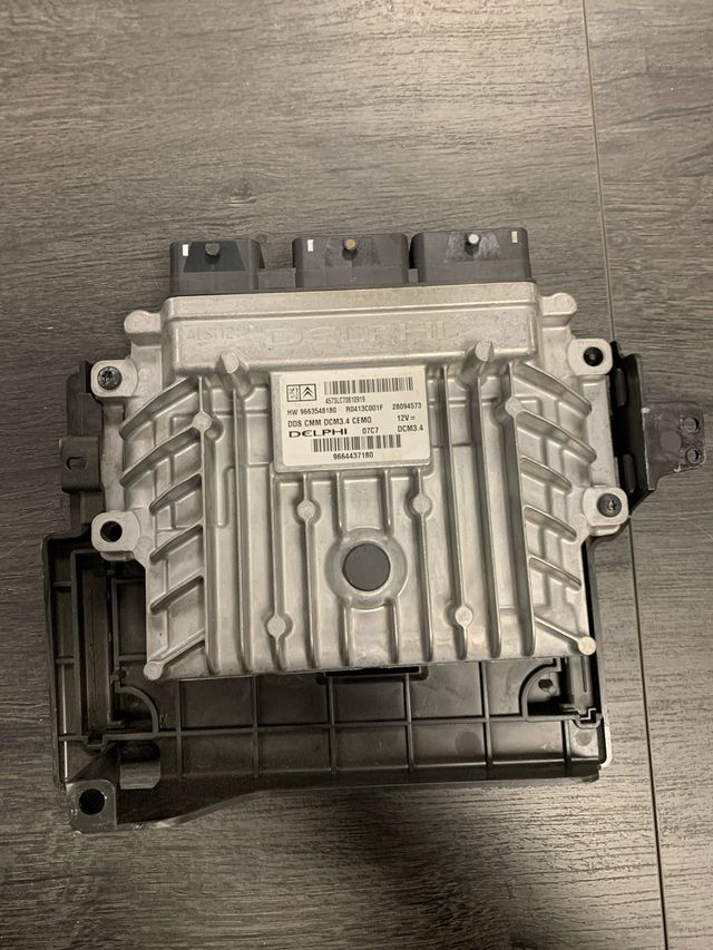 Centralita Motor UCE Peugeot 407 Delphi