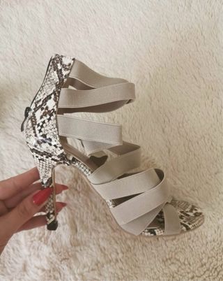 Sandalias de tacón verano talla 39 NUEVAS