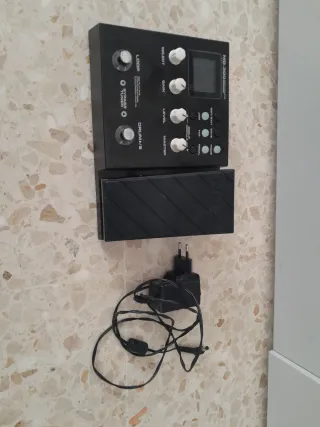 Pedalera Multiefectos Nux MG300