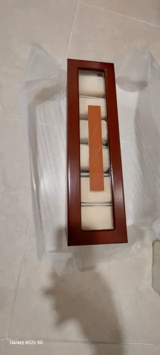 Caja para 12 relojes nueva