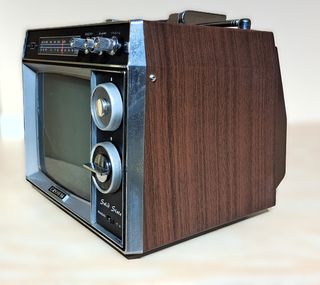 TV CROWN Mod. 7 TV-4 (1968) Radio FM-AM Vintage