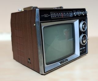 TV CROWN Mod. 7 TV-4 (1968) Radio FM-AM Vintage