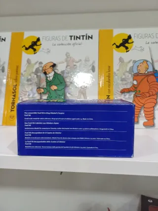 COCHE TINTIN Ford V8 Descapotable Escala 1=43