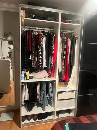 Armario IKEA puertas correderas cristal negro