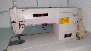 Máquina de coser industrial alfa km137b