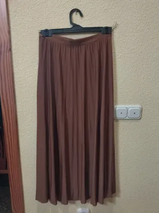 Falda midi-larga marrón mujer