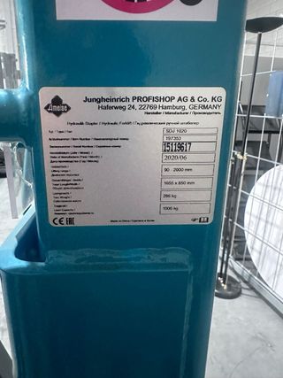 Traspaleta manual azul