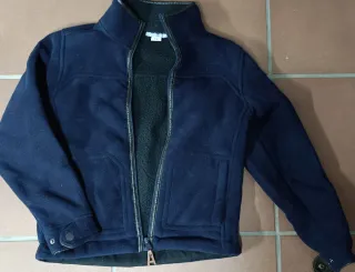 Abrigo niño Álvaro Moreno