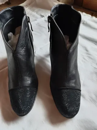 Stivaletti donna pelle nera brillantini