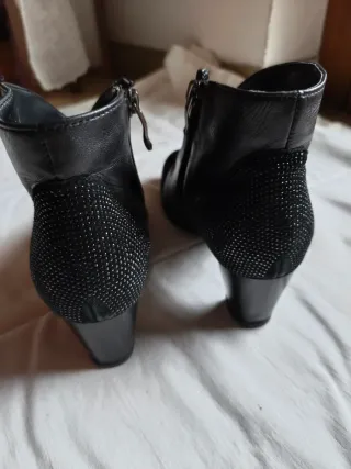 Stivaletti donna pelle nera brillantini