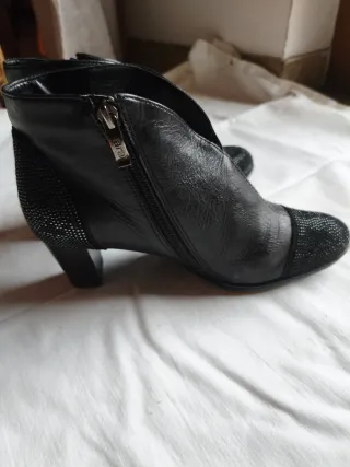 Stivaletti donna pelle nera brillantini