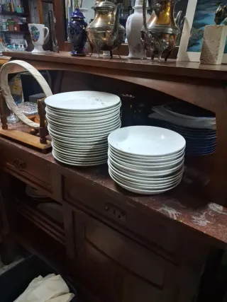 Antigua vajilla San Claudio Siglo XX