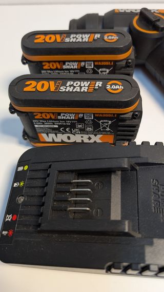 Taladro Percutor WORX H3 + 2 Baterías + cargador