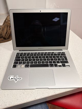 MacBook Air I5 4gb 256gb (A1466)