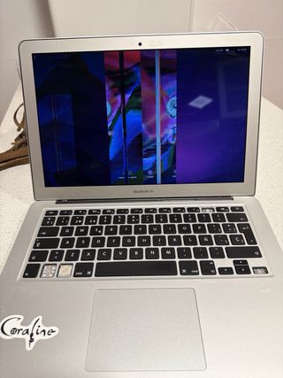 MacBook Air I5 4gb 256gb (A1466)