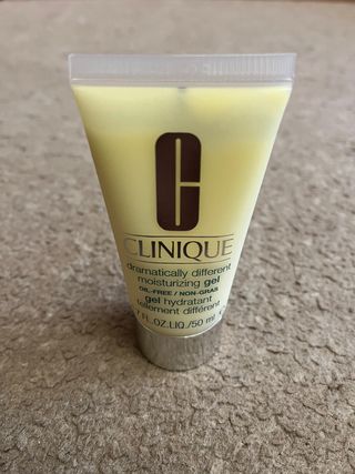 Lote de 2 Hidratantes Dramatically Different 50 ml