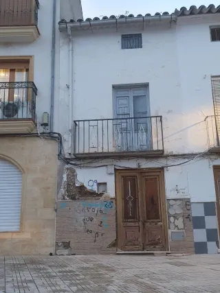 Casa fachada 3.5m y 160m de fondo