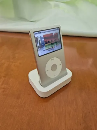 iPod Classic 6ª Gen 80GB Plata