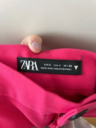 Pantalón de traje rosa Zara