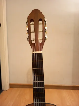 Guitarra infantil con funda y afinador