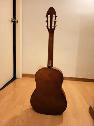 Guitarra infantil con funda y afinador