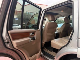 Land Rover Discovery 2011