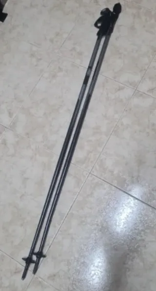 Esquís y bastones