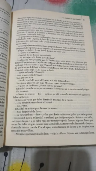 PRIMERA EDICIÓN La Ciudad de las Llamas