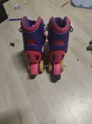 Patines infantiles rosas y morados