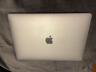 MacBook Pro 2019 13 120GB 8GB RAM
