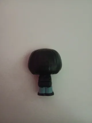 Mitades de funkos de stranger things kinder