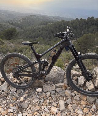 Bici Enduro Trek Slash 9.8 XT Gen 5 Carbon