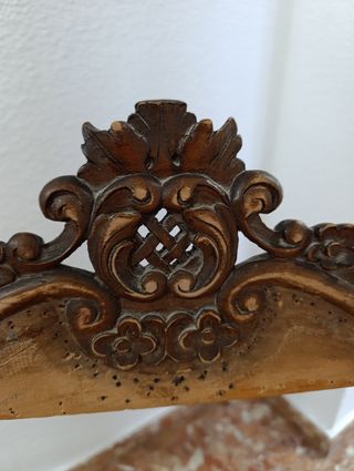 Butacas tallada. Encoladas. Fuertes.