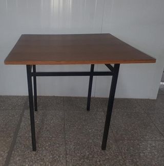 LIQUIDACION MESA METALICA Vintage.