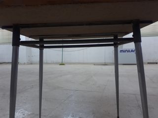 LIQUIDACION MESA METALICA Vintage.