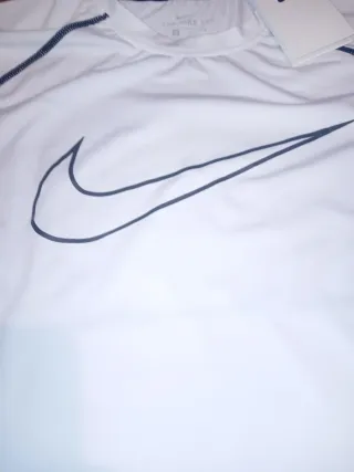 Camiseta Térmica Nike Blanca Manga Larga