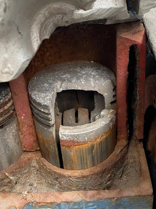 MAQUETA MOTOR Y CAJA CAMBIOS SECCIONADOS SEAT 600