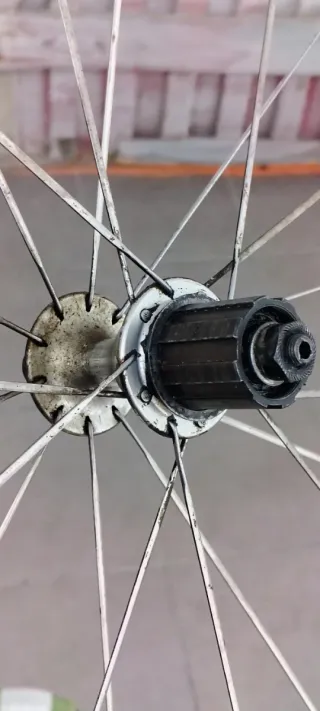 Campagnolo Vento vintage 20 raggi aerolamati 9v