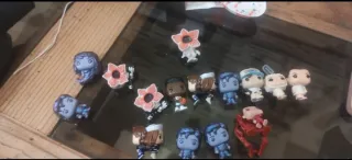 Figuras Kinder Joy Stranger Things