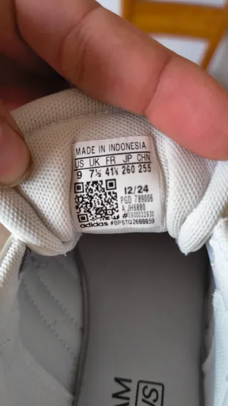 Zapatillas Adidas Blancas y Grises