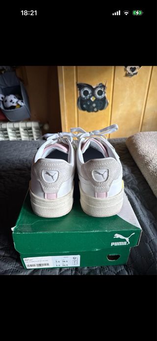 Zapatillas Puma Blancas y Rosas
