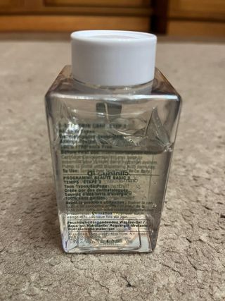 Lote Clinique ID Jelly + Cartucho Tono Irregular