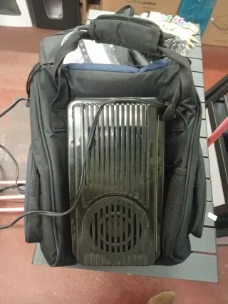 Mochila nevera eléctrica cartrend negra y azul