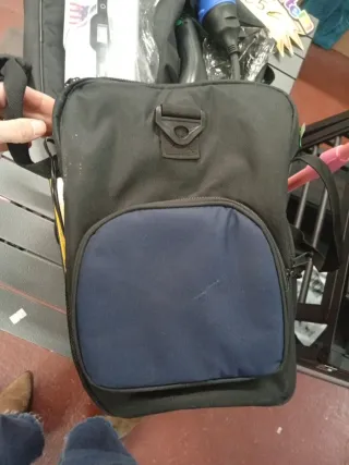 Mochila nevera eléctrica cartrend negra y azul