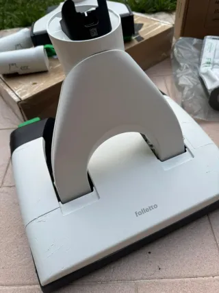 Vorwerk Kobold Folletto VK7s accessoriata