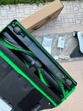 Vorwerk Kobold Folletto VK7s accessoriata