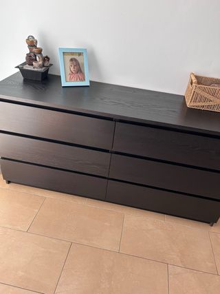 Cómoda Ikea 6 cajones madera oscura