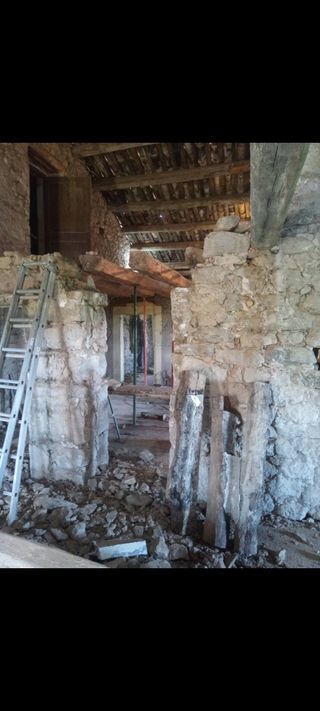 CONSTRUCCIONES Y  REFORMAS